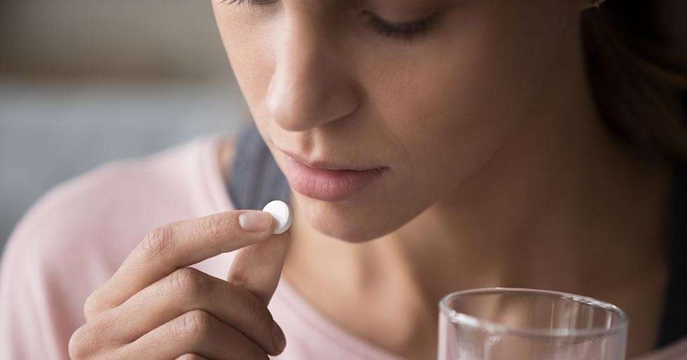 Expert Discusses The Risk Of Taking Painkillers For Period Cramps | Femina.in – Femina