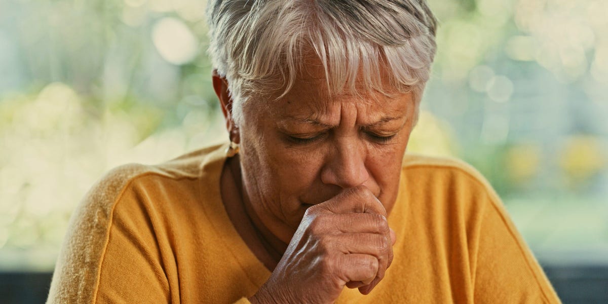 Dry cough but no fever: 5 causes and treatments – Insider